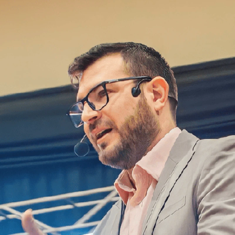 Michael Sahlmann - Conferencista y Consultor en IA